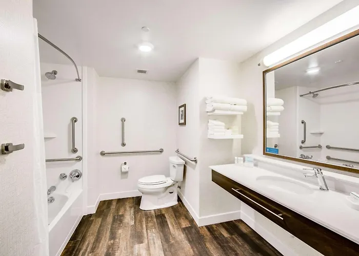 Hampton & Worth Downtown Hotel 3*