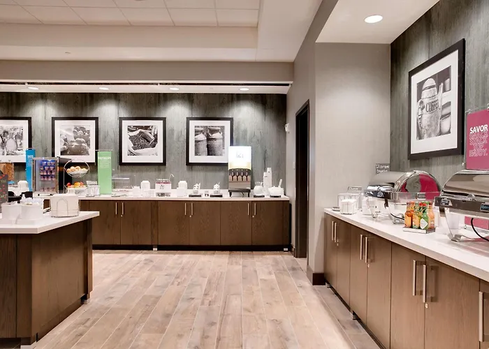 Hampton & Worth Downtown 3*