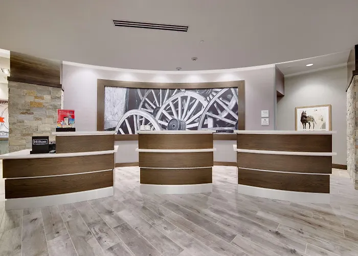 Hotel Hampton & Worth Downtown 3*