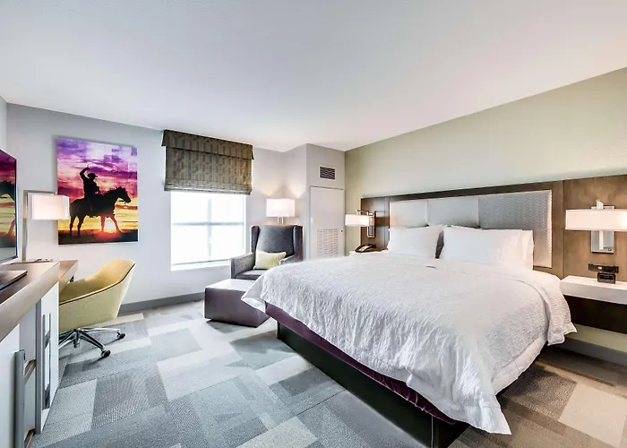 Hampton & Worth Downtown Hotel